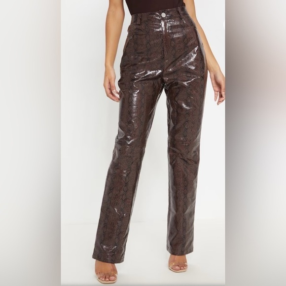 PrettyLittleThing Brown Faux Leather Snakeskin Straight Leg Pants 4 - Picture 1 of 16